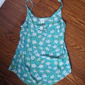 CABI floral tank